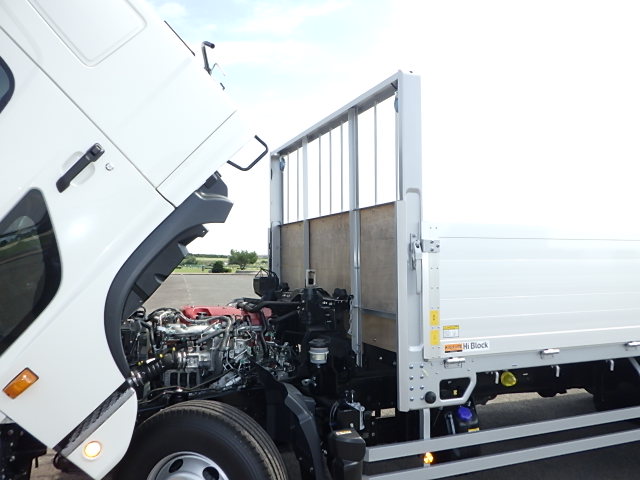 日野 令和7年式 5方開 アルミ平ボディ 車検付き|中古トラックの販売・買取・査定のアイナビ