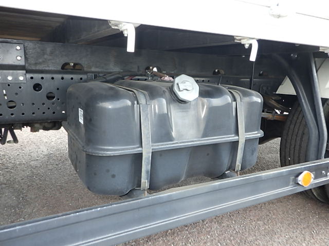 いすゞ 令和1年式 クレーン付き平ボディ 車検付き|中古トラックの販売・買取・査定のアイナビ