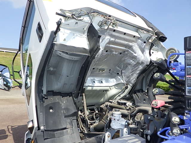 いすゞ 令和1年式 クレーン付き平ボディ 車検付き|中古トラックの販売・買取・査定のアイナビ