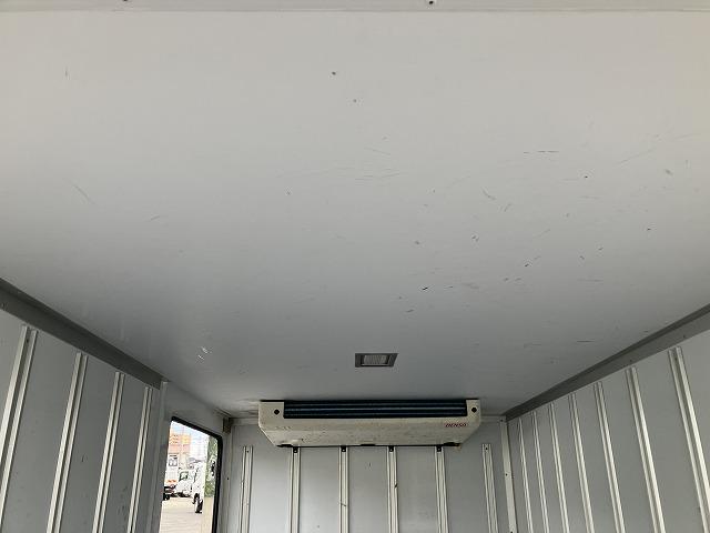 マツダ バン車|中古トラックの販売・買取・査定のアイナビ