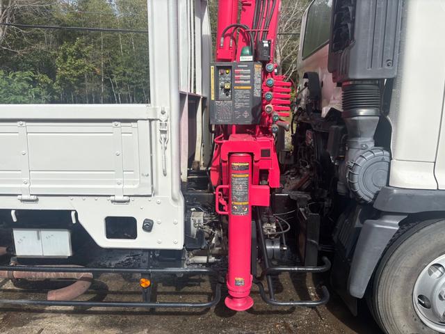 日野|中古トラックの販売・買取・査定のアイナビ