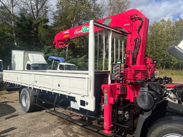 日野|中古トラックの販売・買取・査定のアイナビ