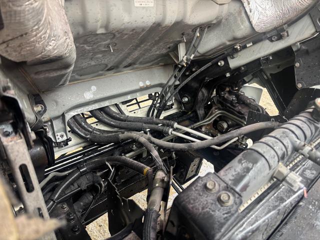 日野|中古トラックの販売・買取・査定のアイナビ