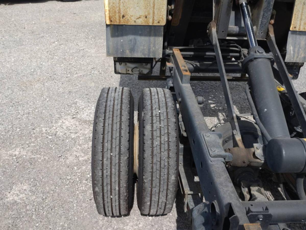 日野自動車 デュトロ　3tダンプ　積載量3000kg　全低床　三方開|中古トラックの販売・買取・査定のアイナビ