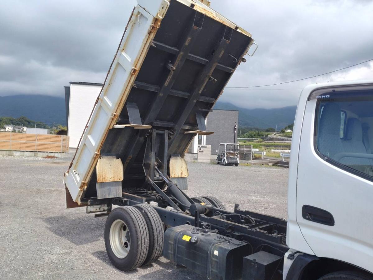 日野自動車 デュトロ　3tダンプ　積載量3000kg　全低床　三方開|中古トラックの販売・買取・査定のアイナビ