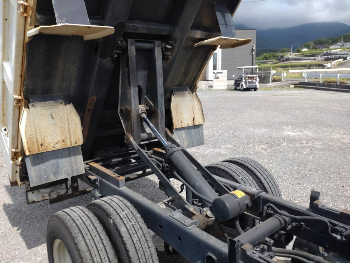 日野自動車 デュトロ　3tダンプ　積載量3000kg　全低床　三方開|中古トラックの販売・買取・査定のアイナビ