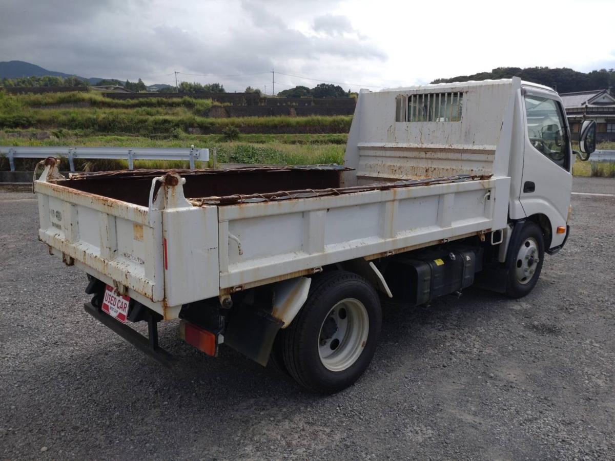 日野自動車 デュトロ　3tダンプ　積載量3000kg　全低床　三方開|中古トラックの販売・買取・査定のアイナビ