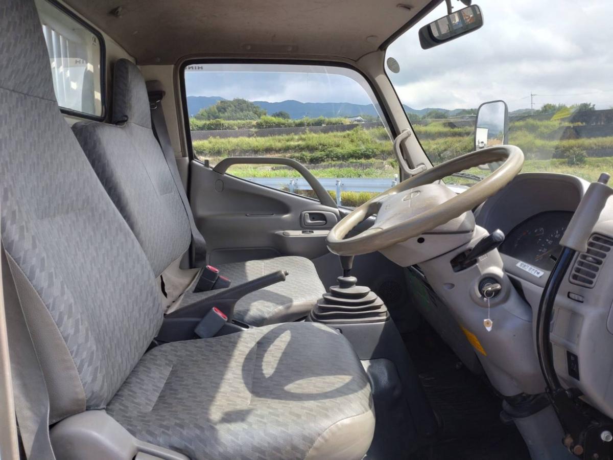 日野自動車 デュトロ　3tダンプ　積載量3000kg　全低床　三方開|中古トラックの販売・買取・査定のアイナビ