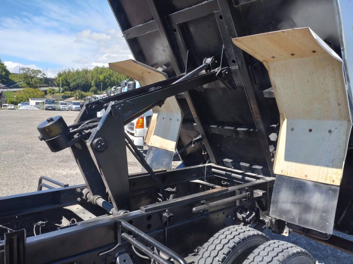 日野自動車レンジャー4トンダンプ 積載量3700kg 極東開発製|中古トラックの販売・買取・査定のアイナビ