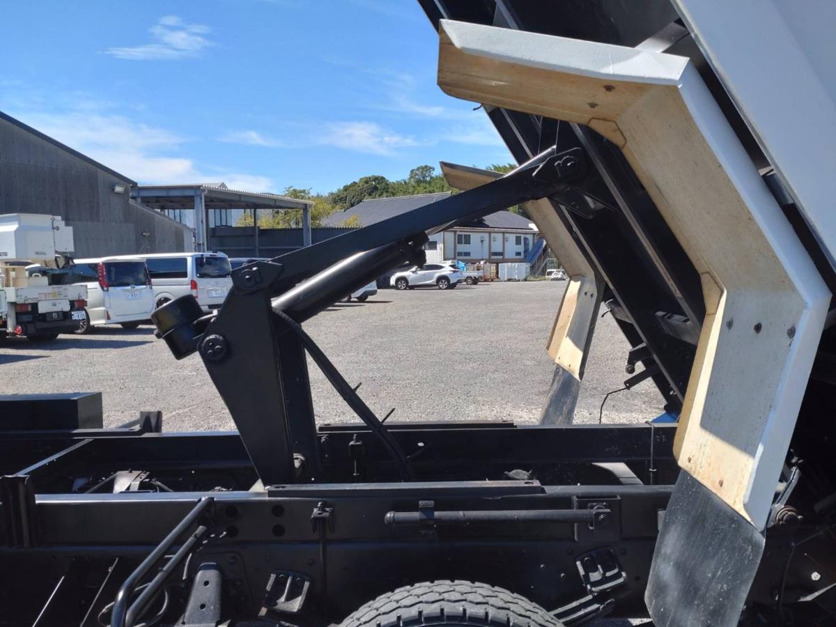 日野自動車レンジャー4トンダンプ 積載量3700kg 極東開発製|中古トラックの販売・買取・査定のアイナビ