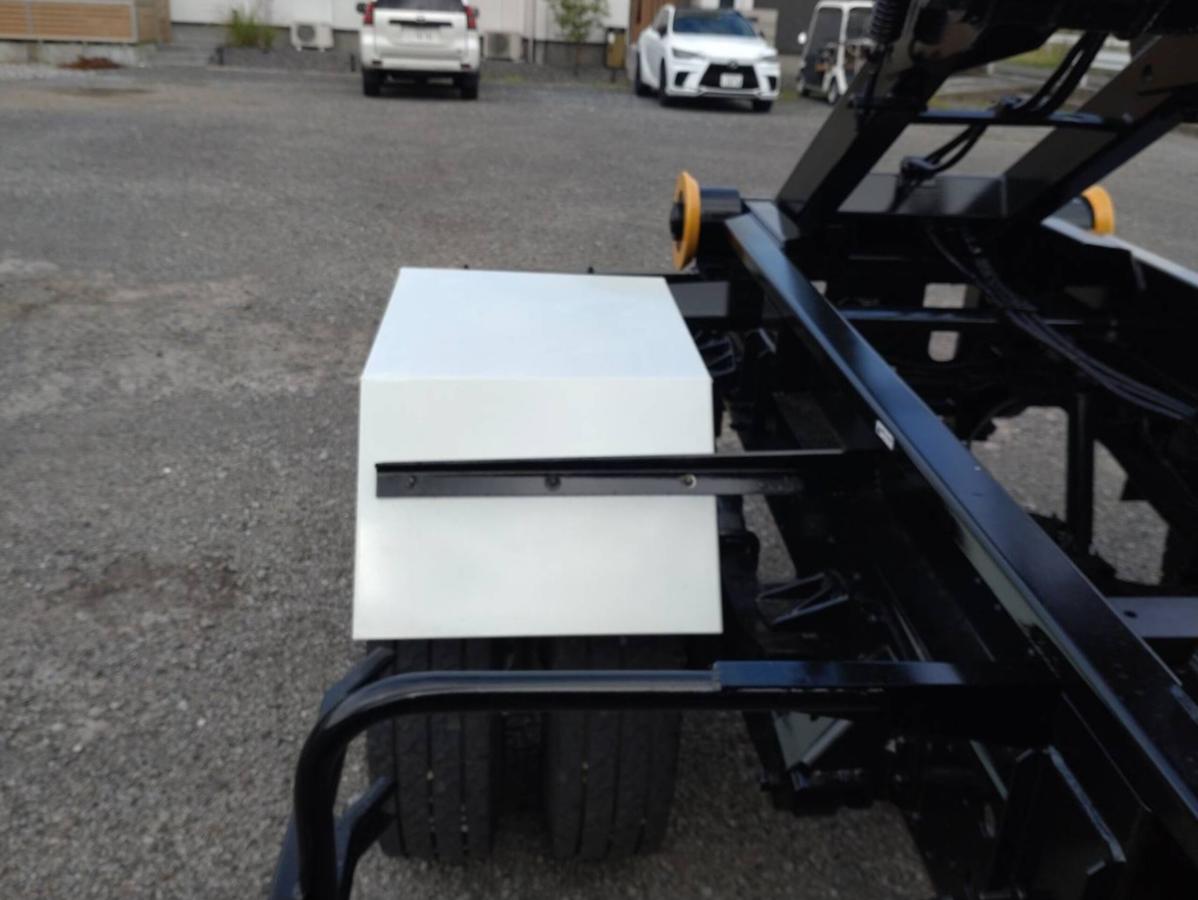 日野自動車レンジャーアームロール Wシリンダ|中古トラックの販売・買取・査定のアイナビ