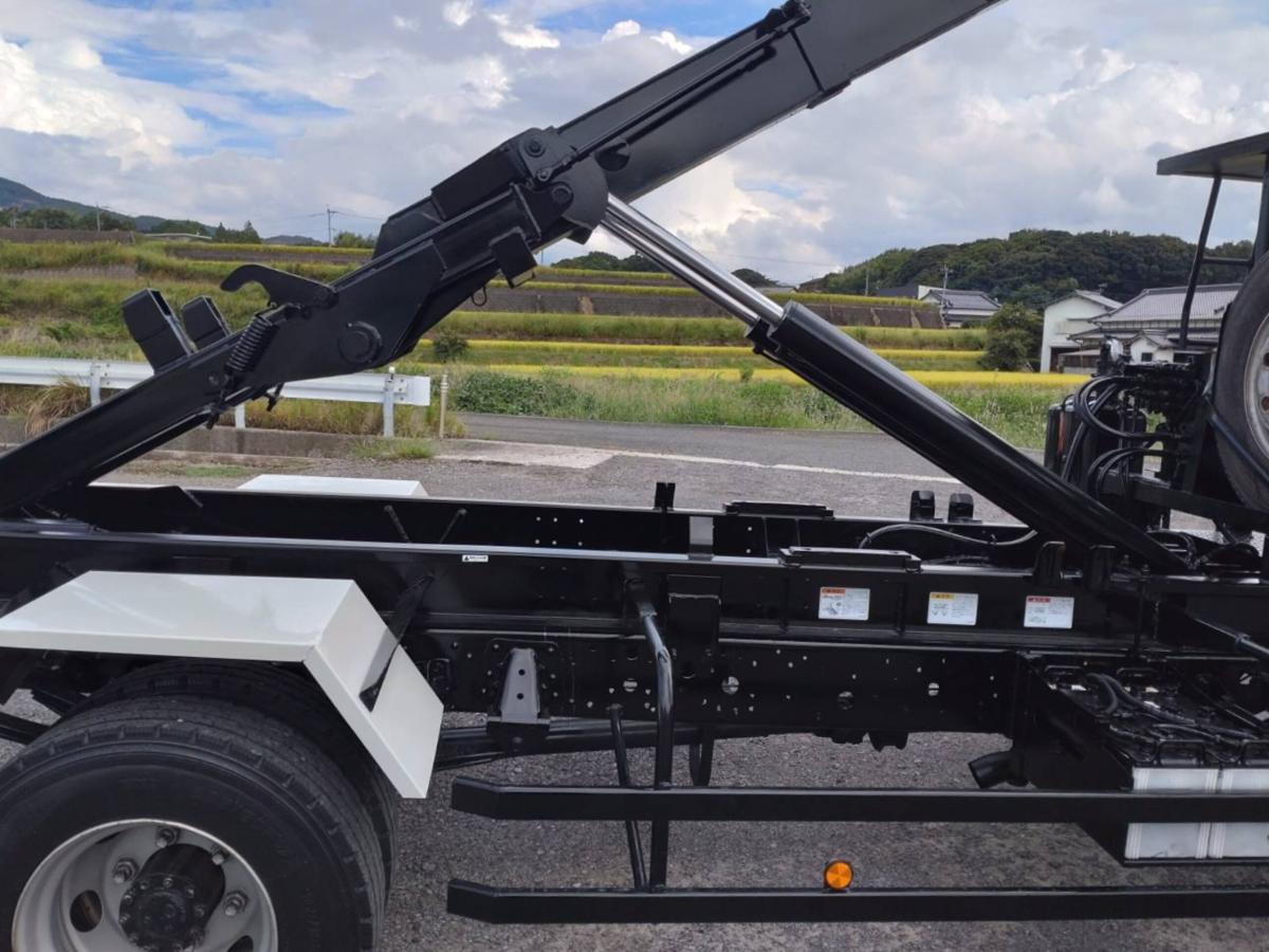 日野自動車レンジャーアームロール Wシリンダ|中古トラックの販売・買取・査定のアイナビ