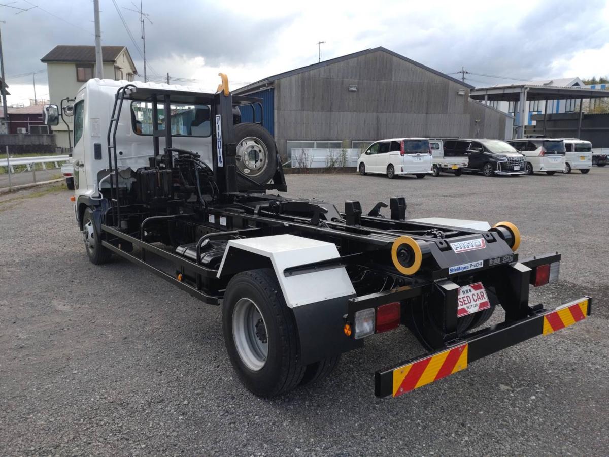 日野自動車レンジャーアームロール Wシリンダ|中古トラックの販売・買取・査定のアイナビ