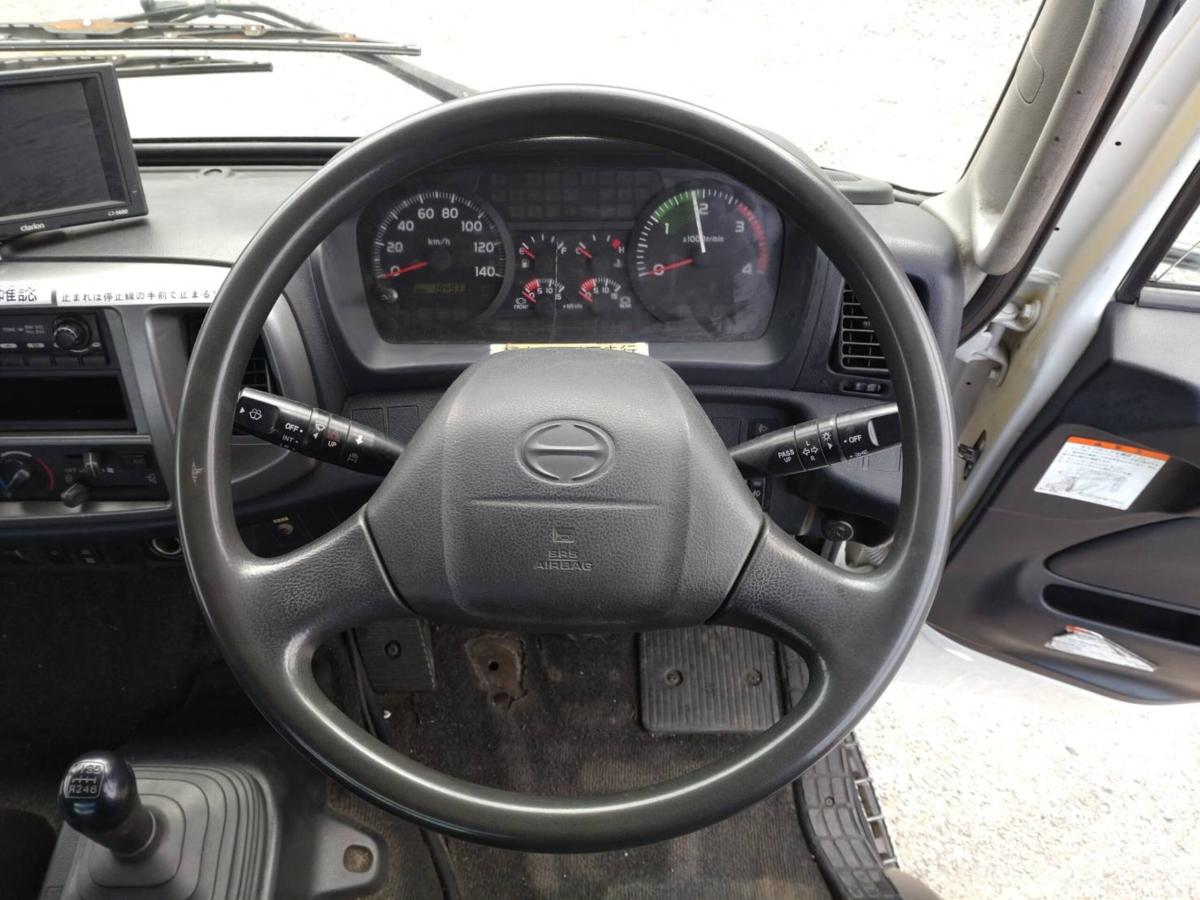 日野自動車レンジャーアームロール Wシリンダ|中古トラックの販売・買取・査定のアイナビ