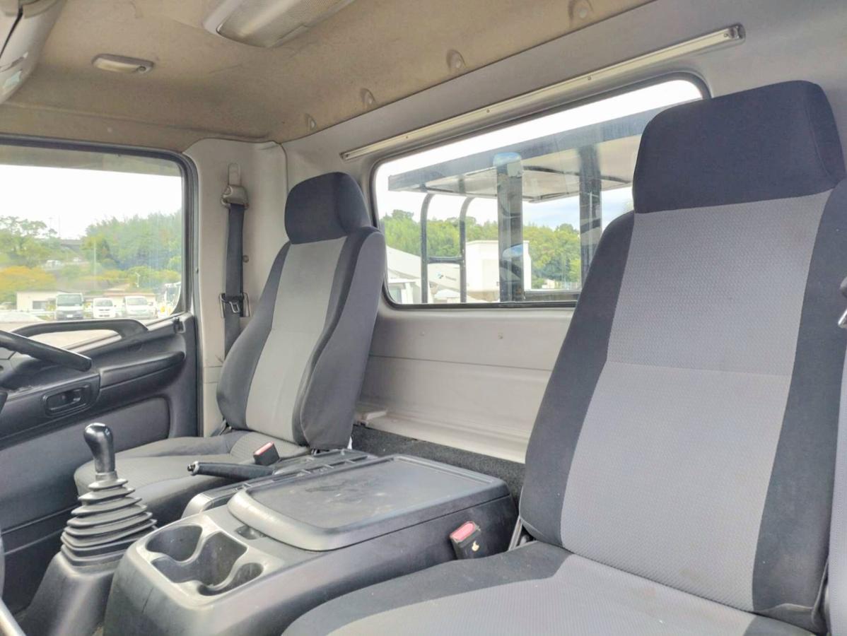 日野自動車レンジャーアームロール Wシリンダ|中古トラックの販売・買取・査定のアイナビ