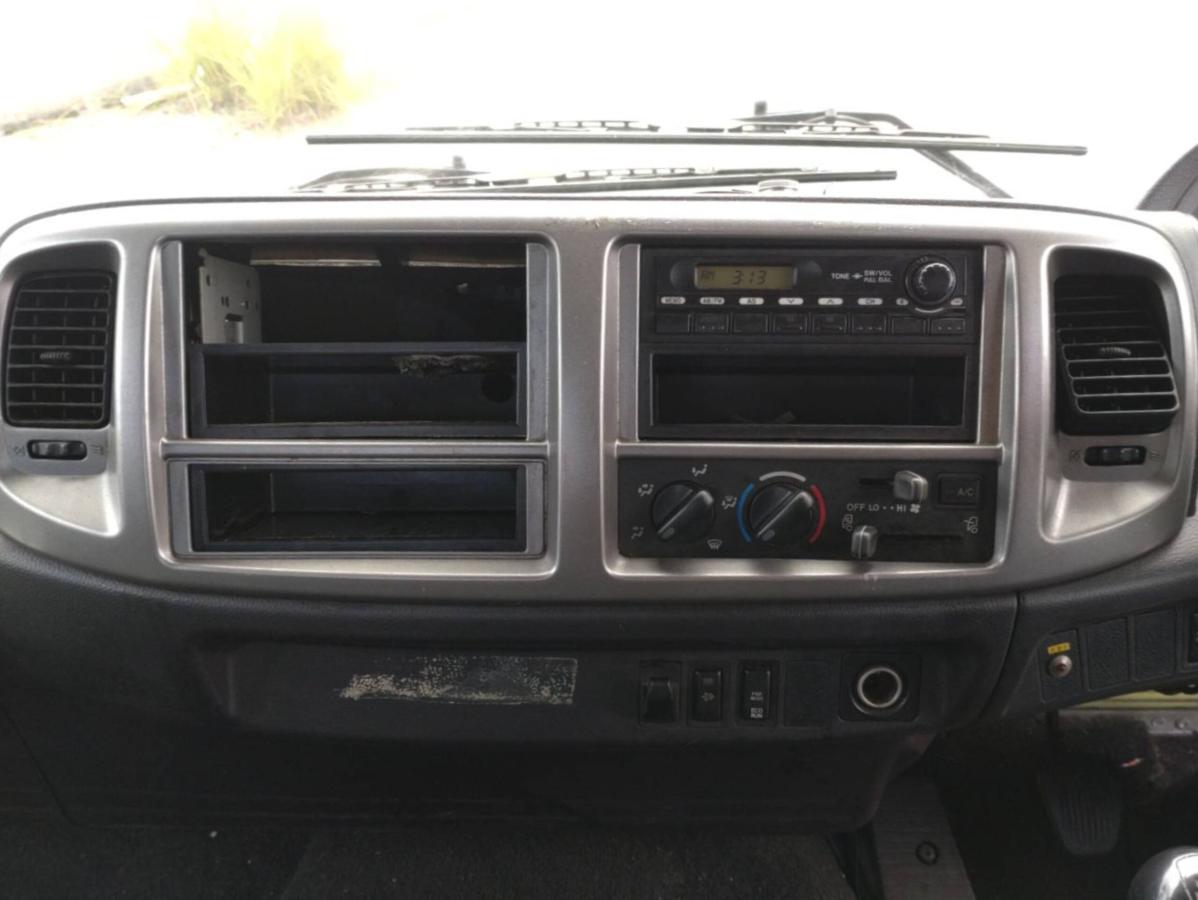 日野自動車レンジャーアームロール Wシリンダ|中古トラックの販売・買取・査定のアイナビ