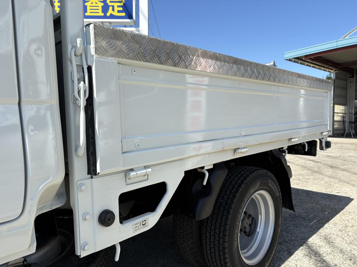 H17タイタン Wキャブ 4WD|中古トラックの販売・買取・査定のアイナビ