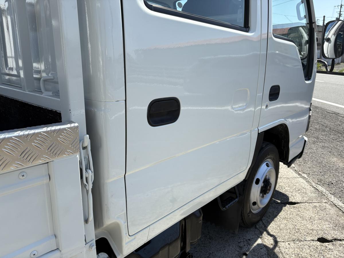 H17タイタン Wキャブ 4WD|中古トラックの販売・買取・査定のアイナビ