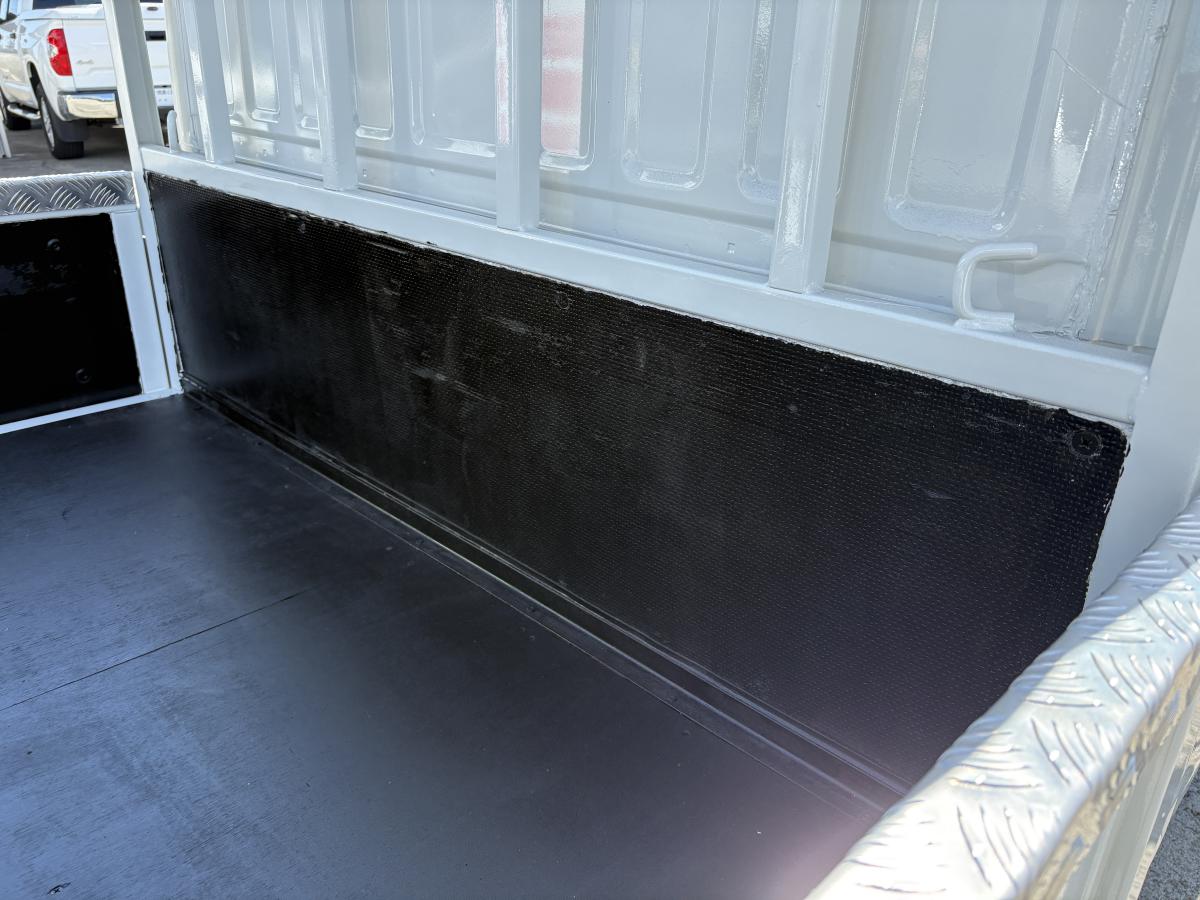 H17タイタン Wキャブ 4WD|中古トラックの販売・買取・査定のアイナビ