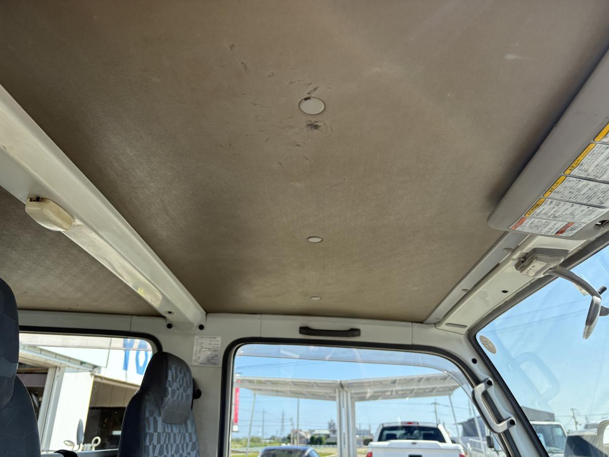 H17タイタン Wキャブ 4WD|中古トラックの販売・買取・査定のアイナビ