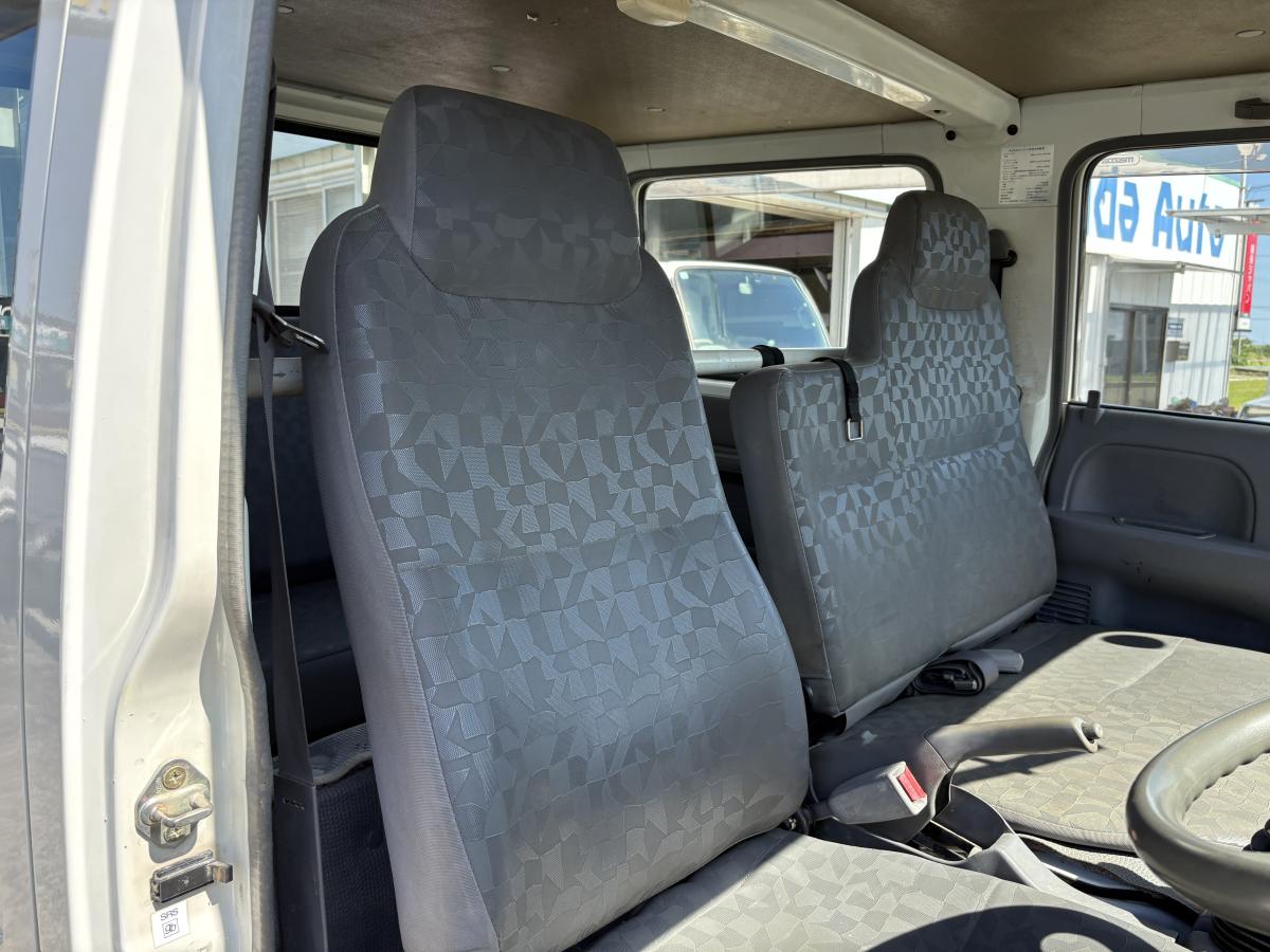 H17タイタン Wキャブ 4WD|中古トラックの販売・買取・査定のアイナビ