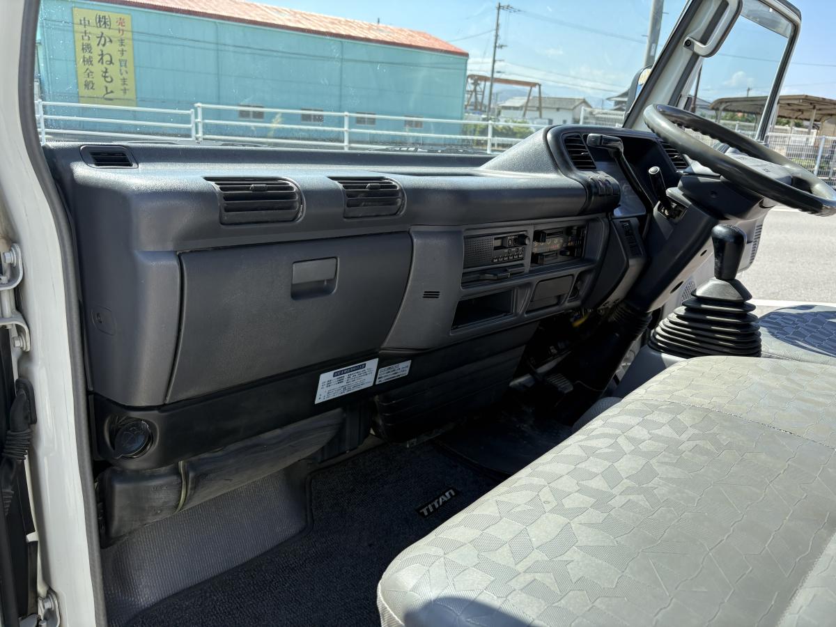 H17タイタン Wキャブ 4WD|中古トラックの販売・買取・査定のアイナビ