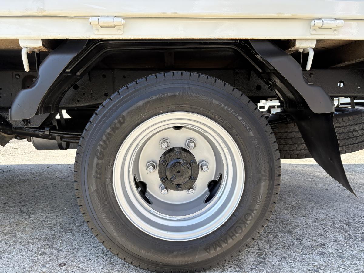 H17タイタン Wキャブ 4WD|中古トラックの販売・買取・査定のアイナビ