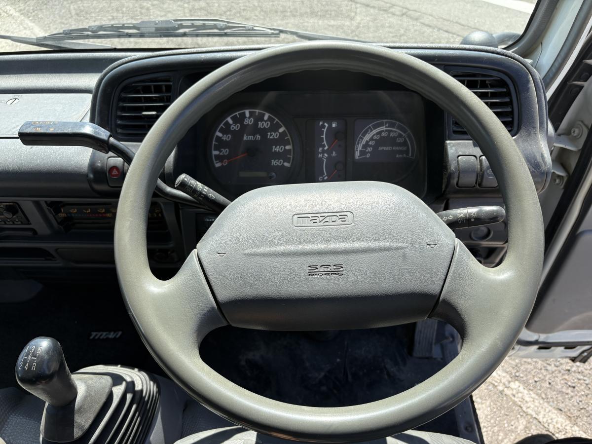 H17タイタン Wキャブ 4WD|中古トラックの販売・買取・査定のアイナビ