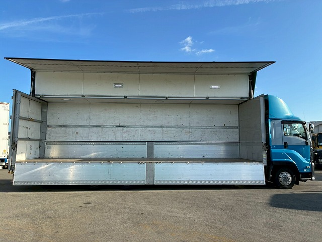 8×4後輪エアサス日本フルハーフアルミホイールスムーサーG|中古トラックの販売・買取・査定のアイナビ