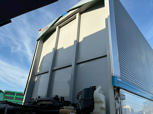 8×4後輪エアサス日本フルハーフアルミホイールスムーサーG|中古トラックの販売・買取・査定のアイナビ