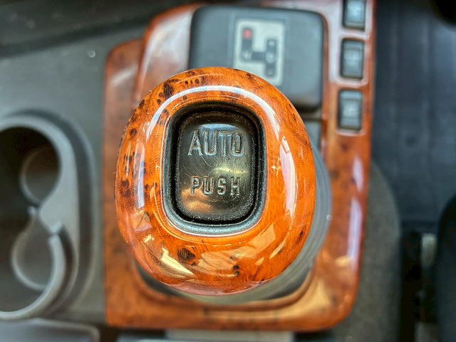 8×4後輪エアサス日本フルハーフアルミホイールスムーサーG|中古トラックの販売・買取・査定のアイナビ