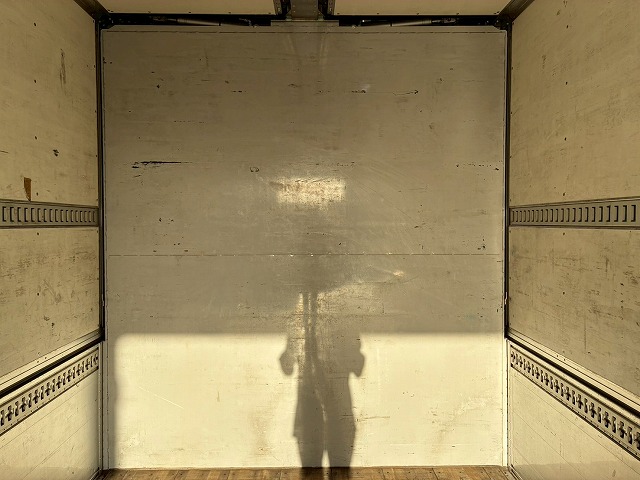 8×4後輪エアサス日本フルハーフアルミホイールスムーサーG|中古トラックの販売・買取・査定のアイナビ