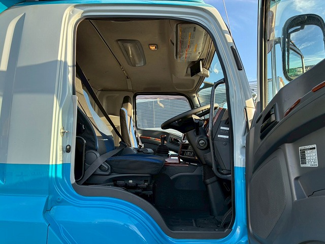 8×4後輪エアサス日本フルハーフアルミホイールスムーサーG|中古トラックの販売・買取・査定のアイナビ