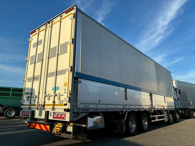 8×4後輪エアサス日本フルハーフアルミホイールスムーサーG|中古トラックの販売・買取・査定のアイナビ