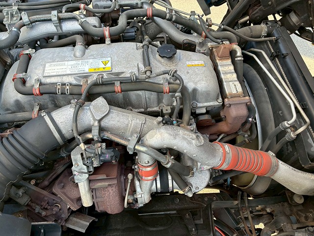 8×4後輪エアサス日本フルハーフアルミホイールスムーサーG|中古トラックの販売・買取・査定のアイナビ