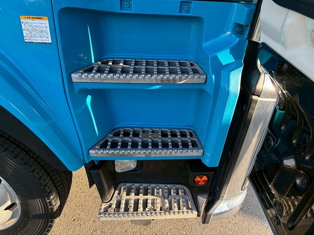 8×4後輪エアサス日本フルハーフアルミホイールスムーサーG|中古トラックの販売・買取・査定のアイナビ