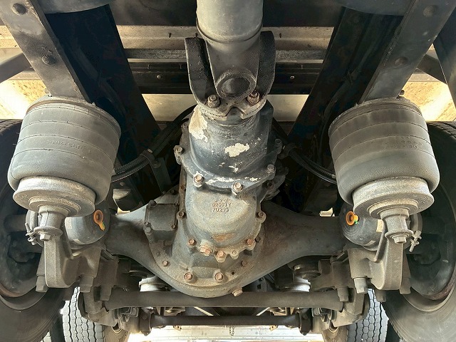 8×4後輪エアサス日本フルハーフアルミホイールスムーサーG|中古トラックの販売・買取・査定のアイナビ