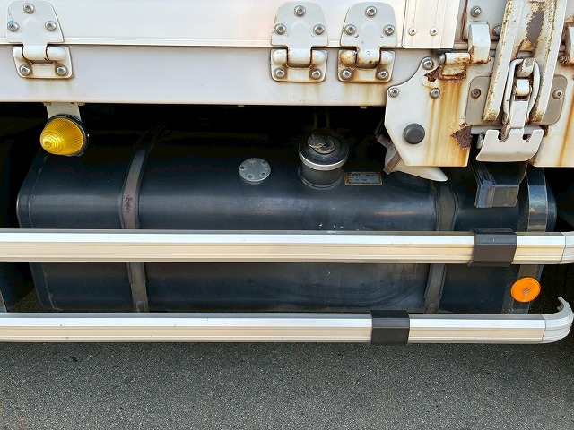 8×4後輪エアサス日本フルハーフアルミホイールスムーサーG|中古トラックの販売・買取・査定のアイナビ