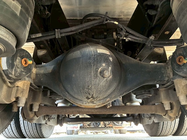 8×4後輪エアサス日本フルハーフアルミホイールスムーサーG|中古トラックの販売・買取・査定のアイナビ