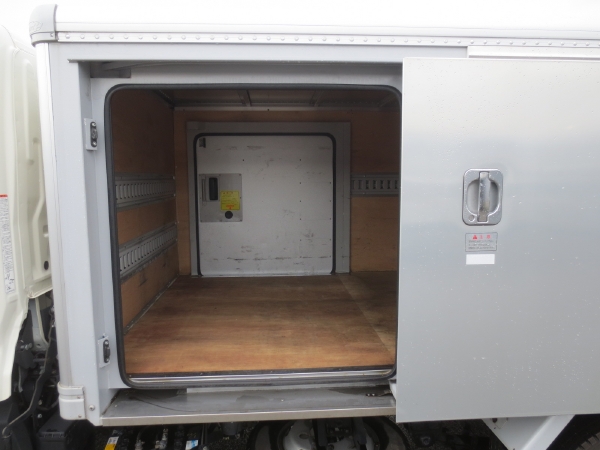 日野デュトロドライバンゲート付|中古トラックの販売・買取・査定のアイナビ