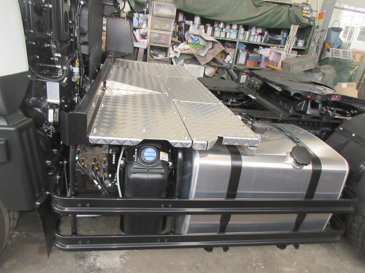 未使用ハイルーフトラクタ11.5トン|中古トラックの販売・買取・査定のアイナビ