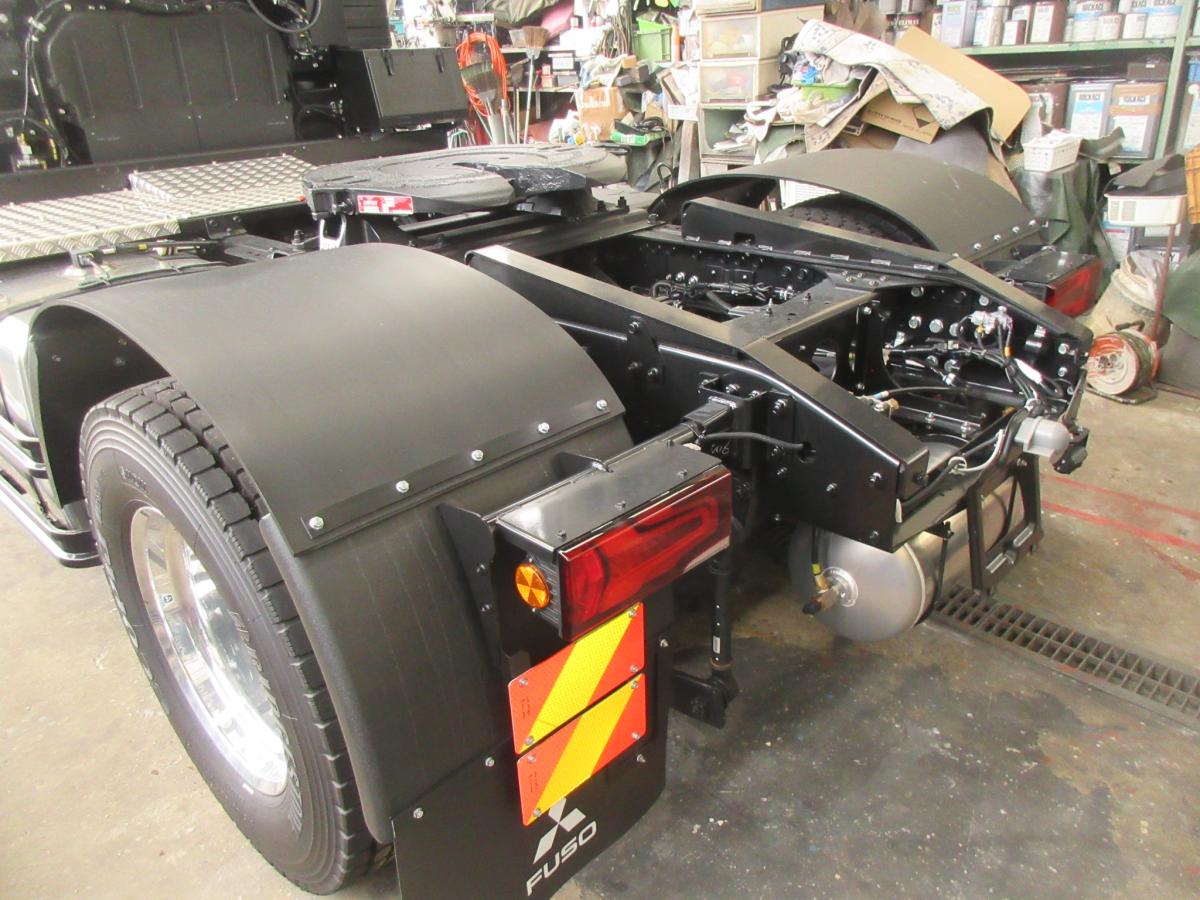 未使用ハイルーフトラクタ11.5トン|中古トラックの販売・買取・査定のアイナビ