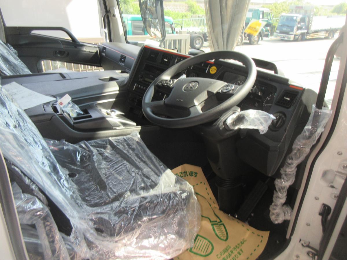 未使用ハイルーフトラクタ11.5トン|中古トラックの販売・買取・査定のアイナビ