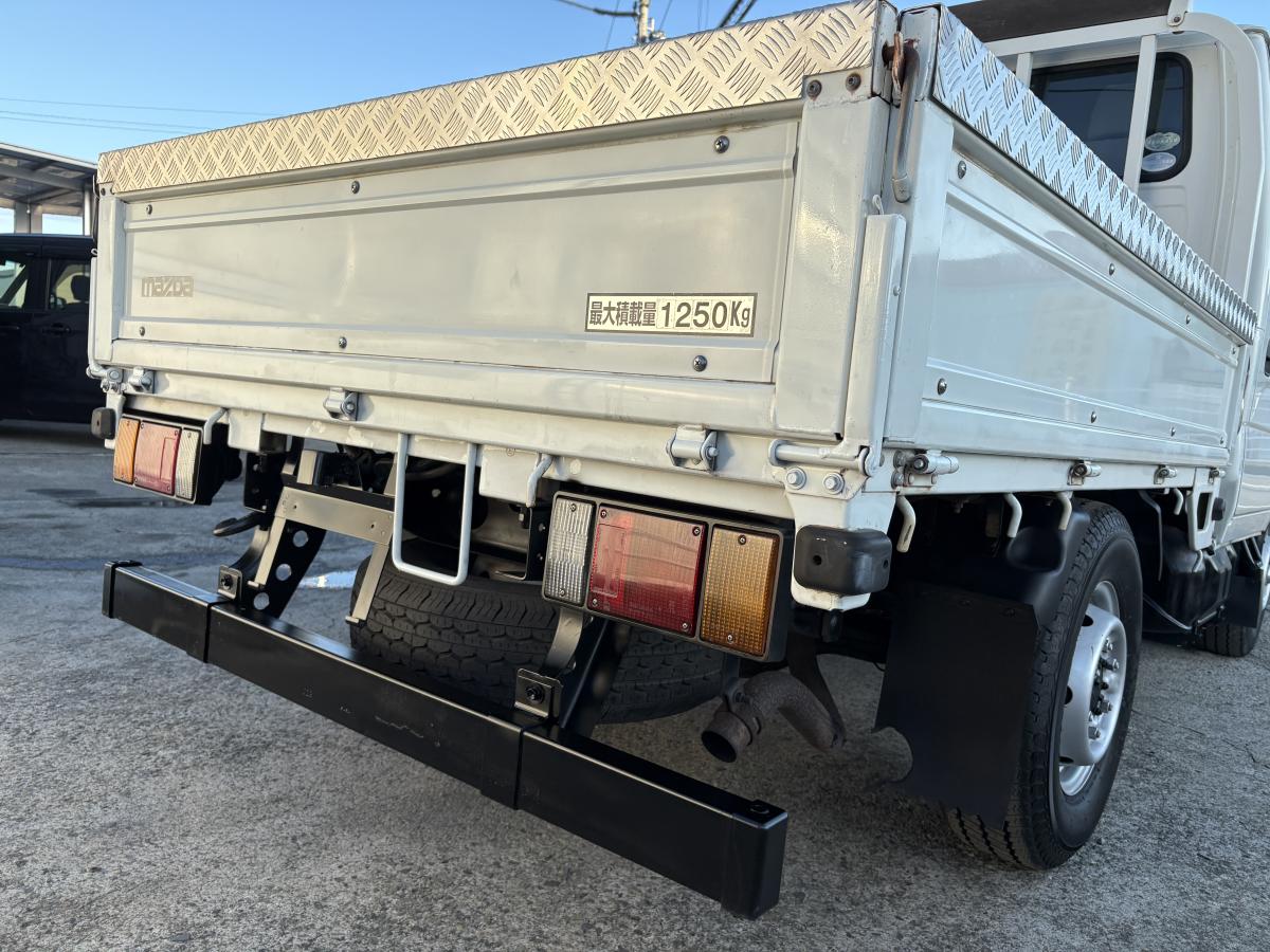 H22タイタン Wキャブ 1.25t|中古トラックの販売・買取・査定のアイナビ