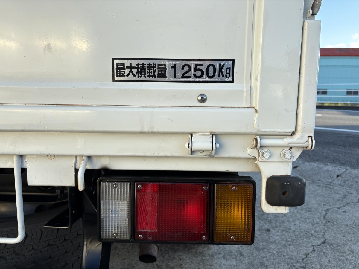 H22タイタン Wキャブ 1.25t|中古トラックの販売・買取・査定のアイナビ