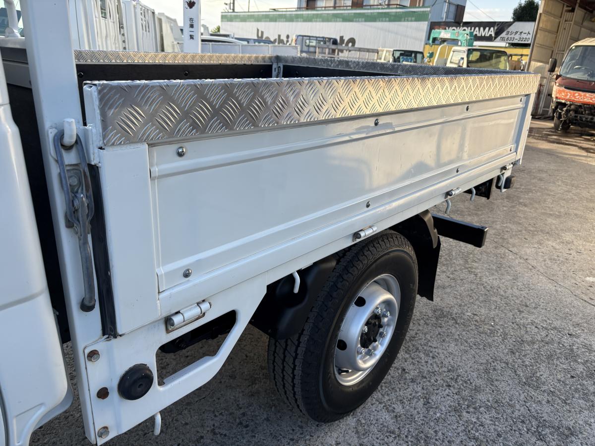 H22タイタン Wキャブ 1.25t|中古トラックの販売・買取・査定のアイナビ