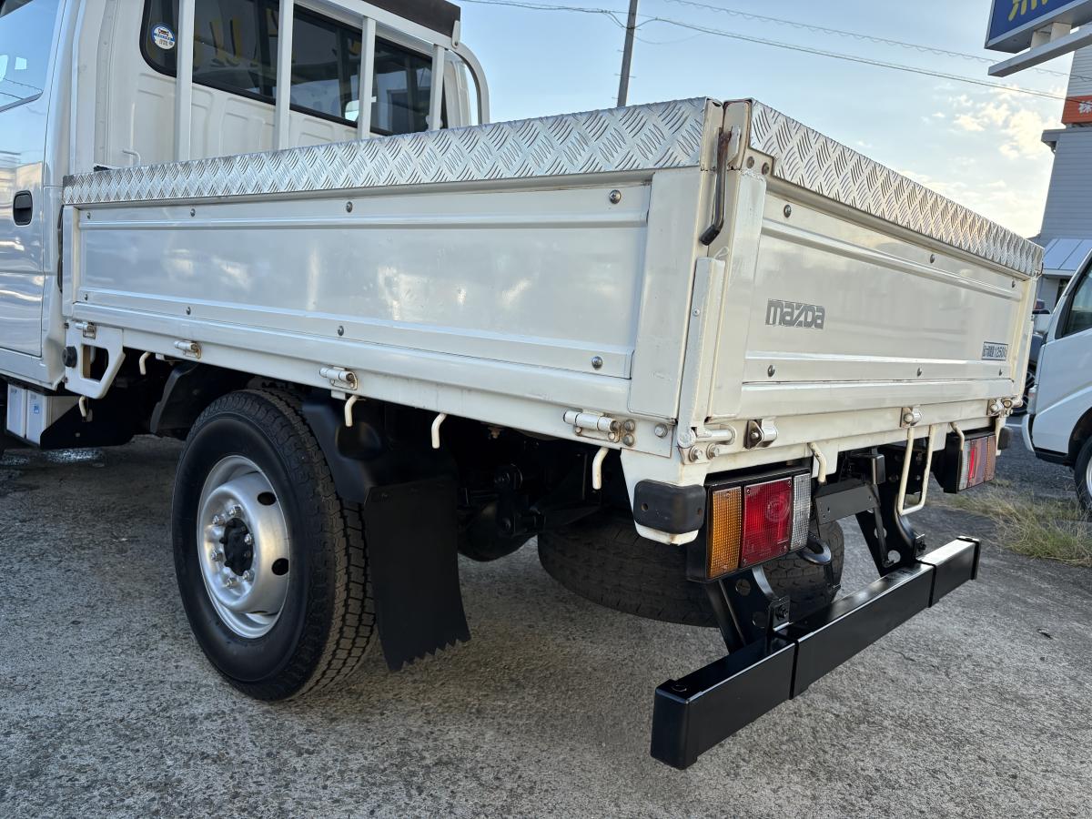 H22タイタン Wキャブ 1.25t|中古トラックの販売・買取・査定のアイナビ