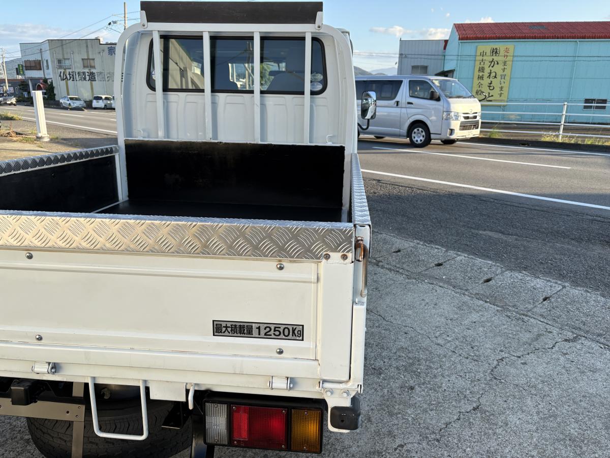 H22タイタン Wキャブ 1.25t|中古トラックの販売・買取・査定のアイナビ
