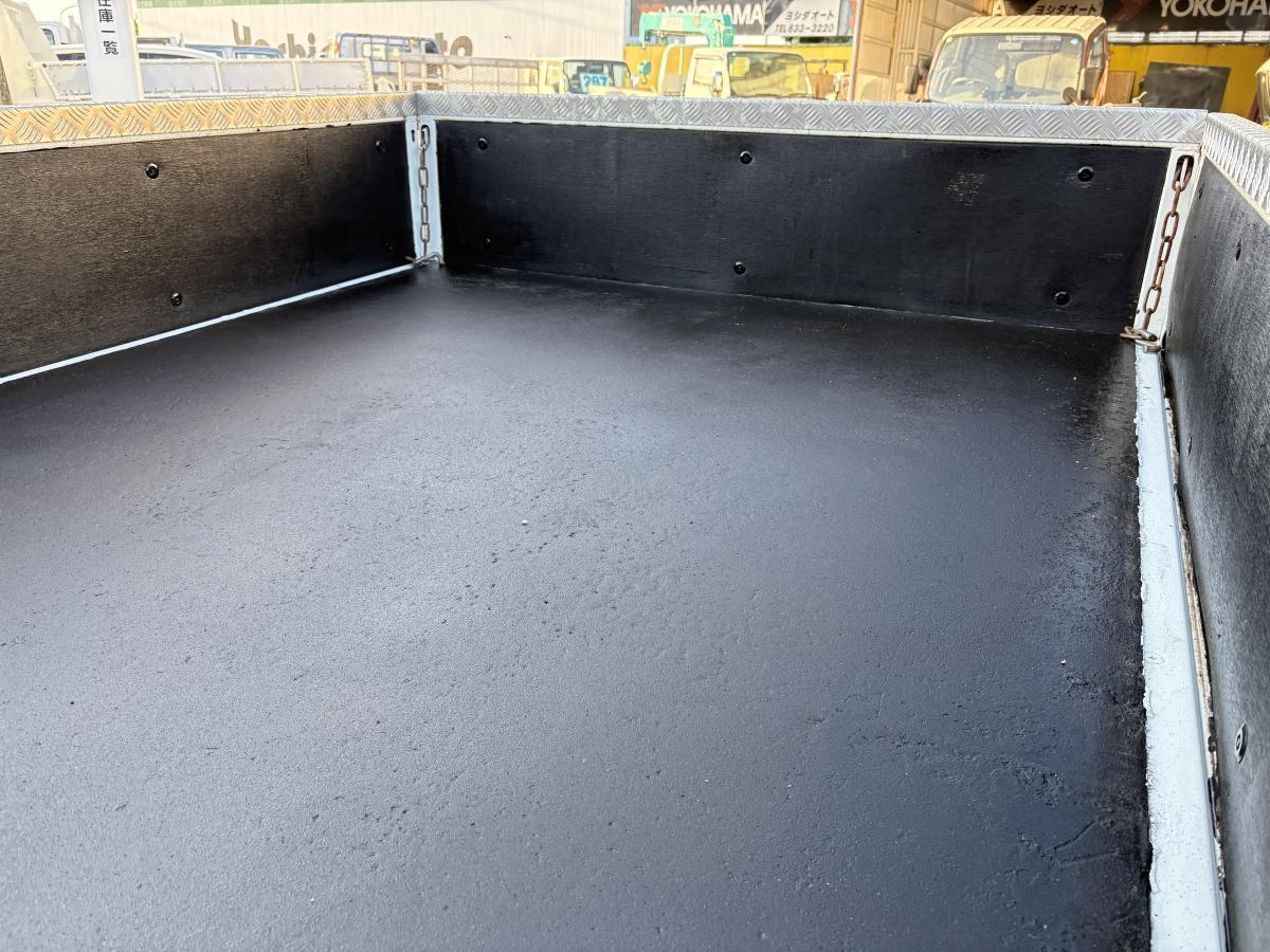 H22タイタン Wキャブ 1.25t|中古トラックの販売・買取・査定のアイナビ