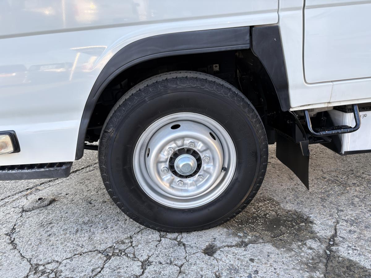 H22タイタン Wキャブ 1.25t|中古トラックの販売・買取・査定のアイナビ